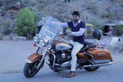 Vaadu Osthadu Movie Stills