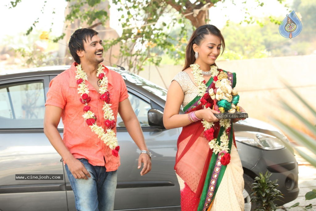 1000 Abaddalu Movie Stills - 8 / 15 photos