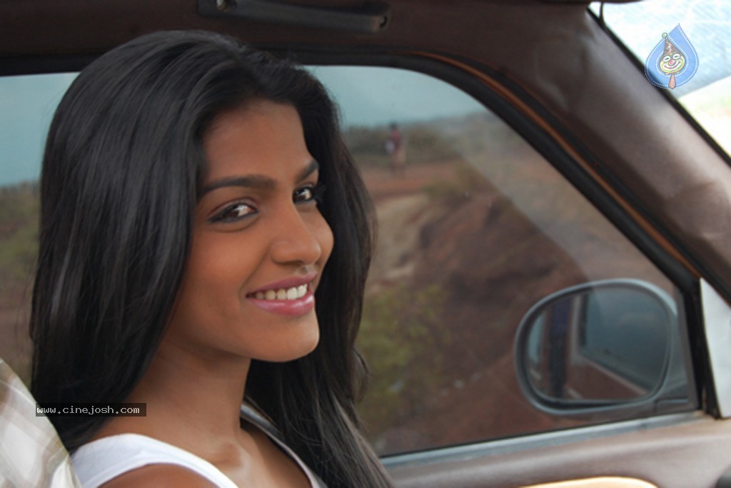 143 Hyderabad Movie Stills and Walls - 18 / 34 photos