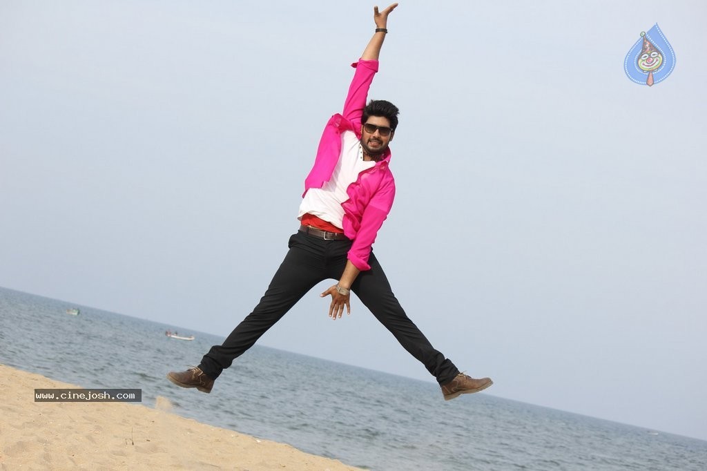 1 Pandhu 4 Run 1 Wicket Tamil Movie Stills - 23 / 60 photos