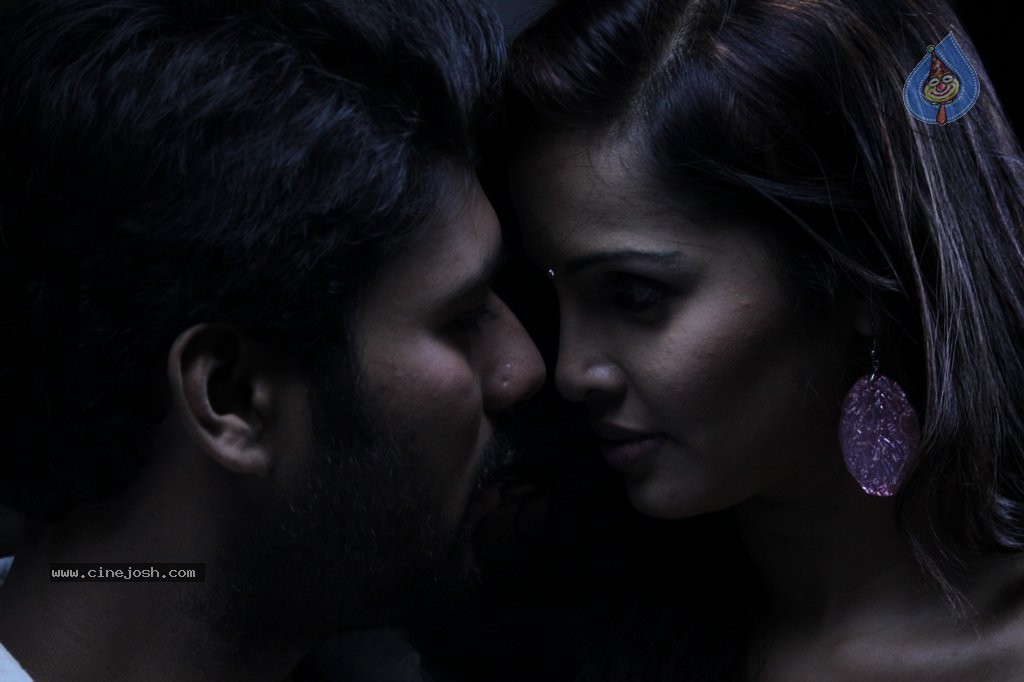 1 Pandhu 4 Run 1 Wicket Tamil Movie Stills - 30 / 60 photos