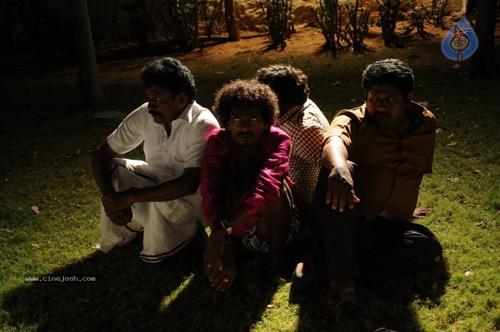 1 Pandhu 4 Run 1 Wicket Tamil Movie Stills - 35 / 60 photos