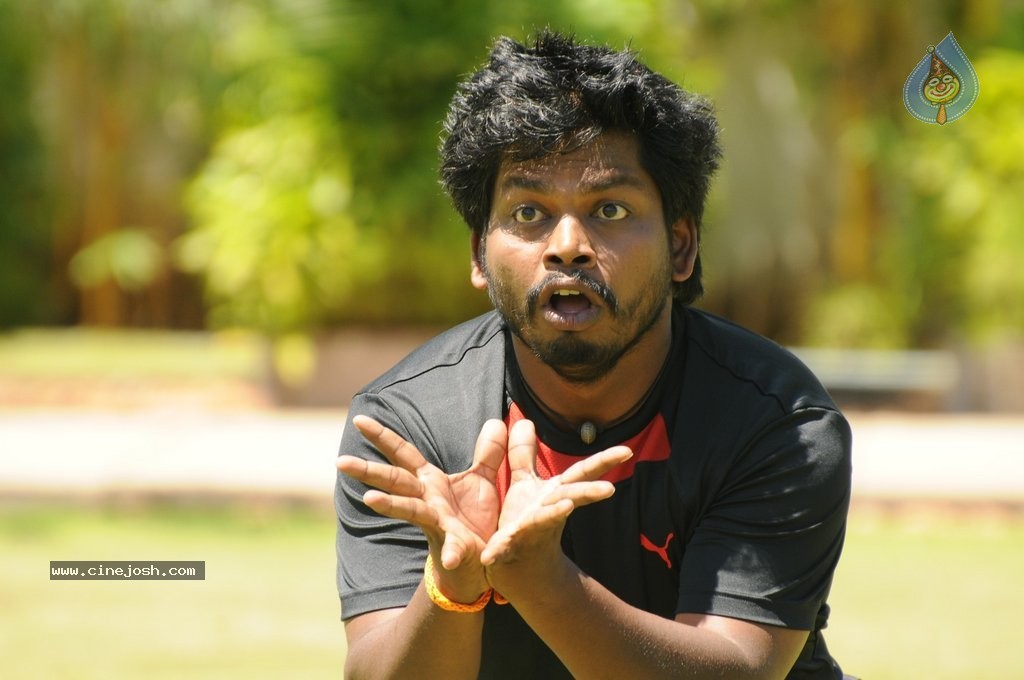 1 Pandhu 4 Run 1 Wicket Tamil Movie Stills - 45 / 60 photos