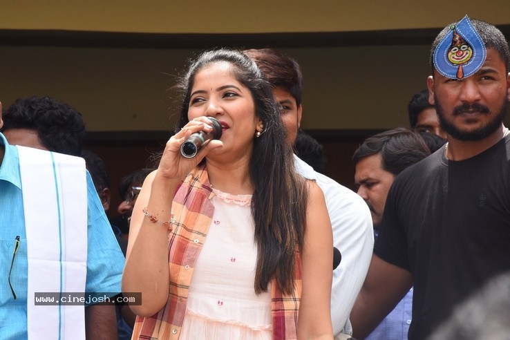 30 Rojullo Preminchatam Ela  Team at Warangal - 53 / 63 photos
