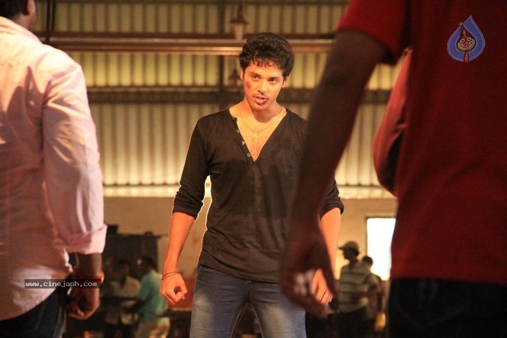 3 Idiots Movie Stills - 20 / 23 photos