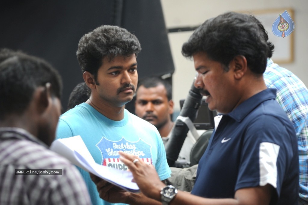 3 Idiots Tamil Movie Remake Working Stills  - 6 / 32 photos