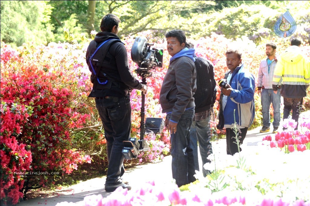 3 Idiots Tamil Movie Remake Working Stills  - 32 / 32 photos