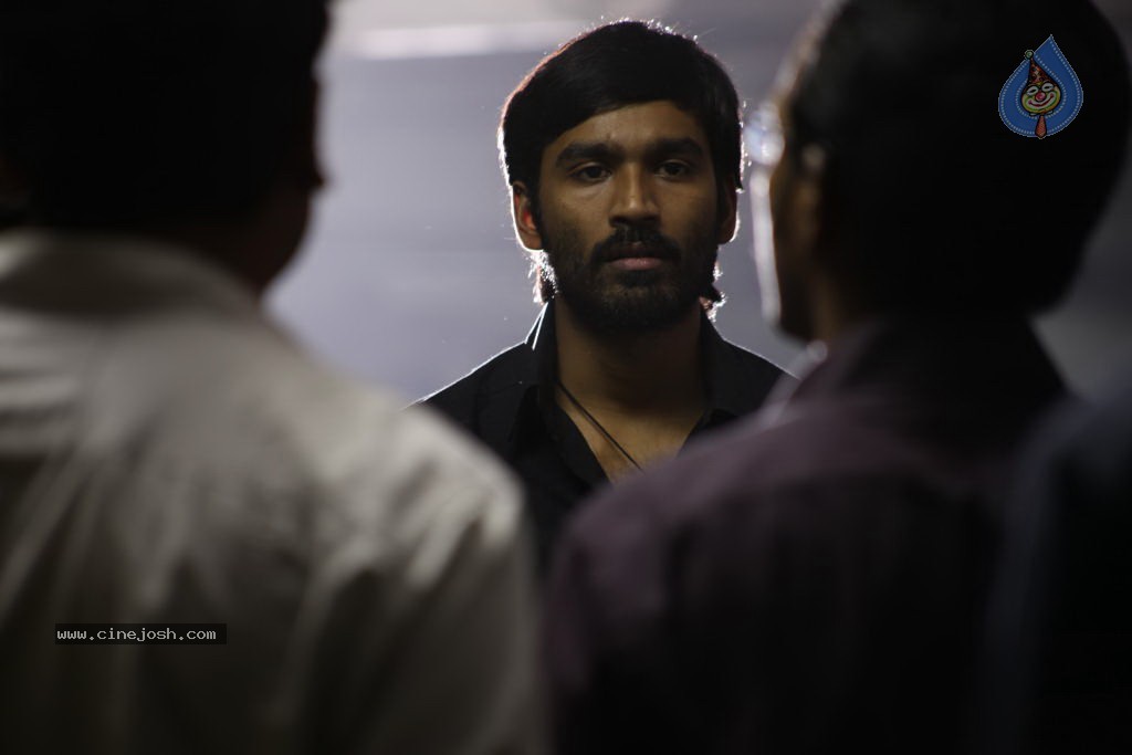 3 Movie Latest Stills - 24 / 26 photos