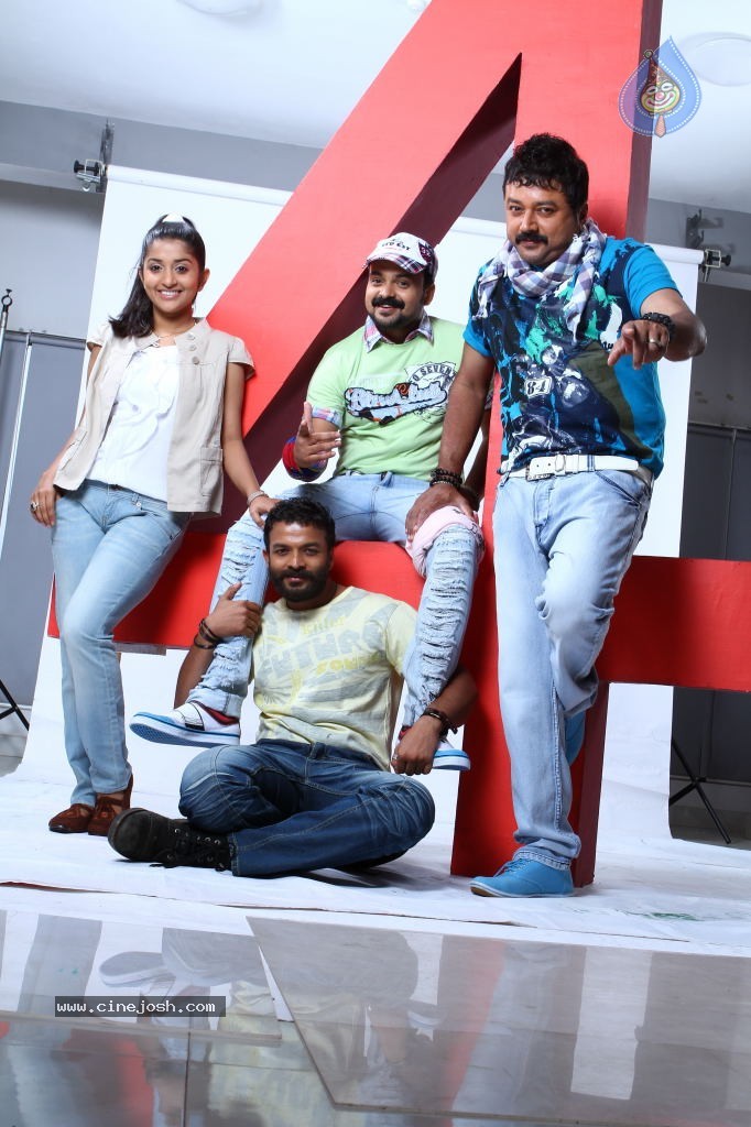 4 Friends Movie Stills - 16 / 45 photos