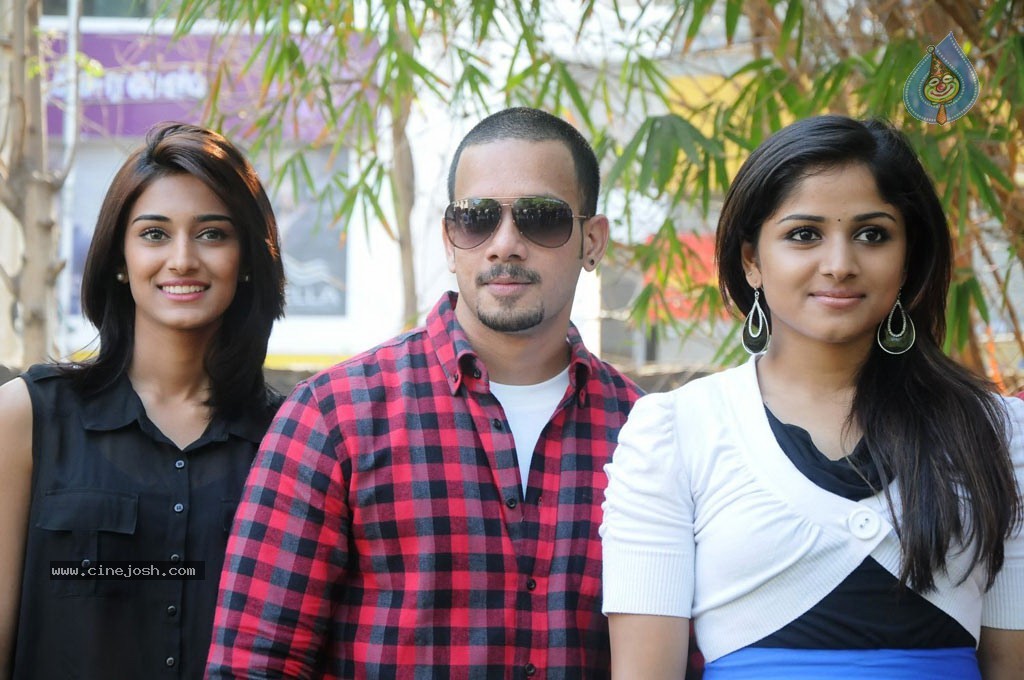 555 Tamil Movie New Stills - 37 / 89 photos