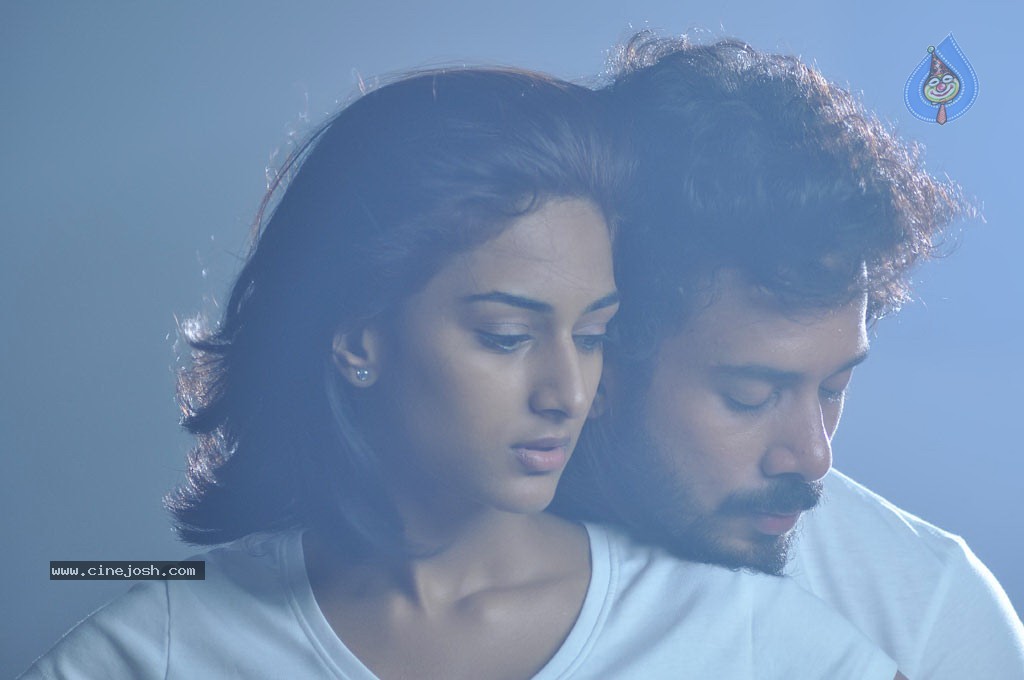 555 Tamil Movie New Stills - 48 / 89 photos