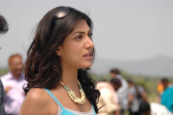 Gadde Sindhura - Miss World New Movie - 13 / 40 photos