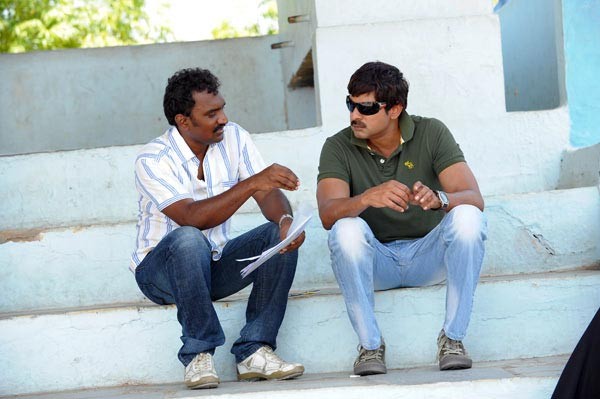 Pravarakyudu still - 21 / 137 photos