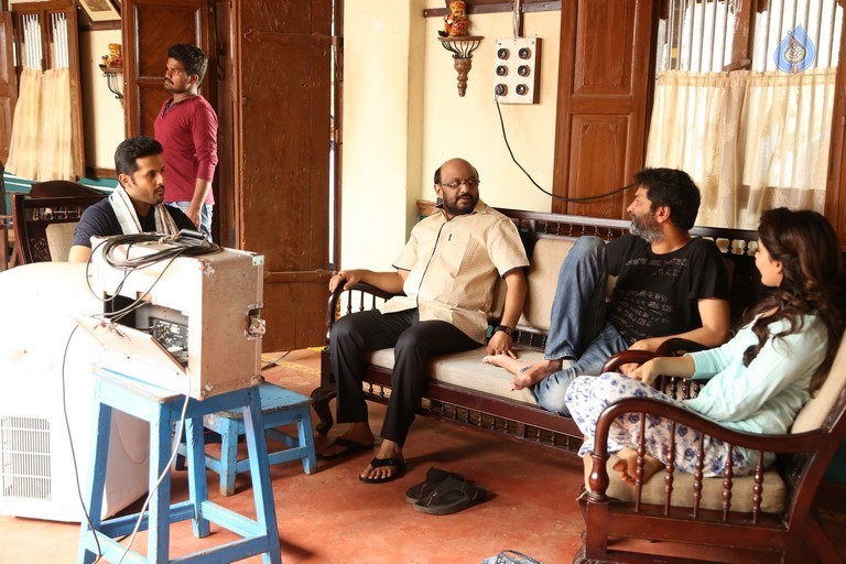 A Aa Movie Latest Posters and Photos - 15 / 57 photos