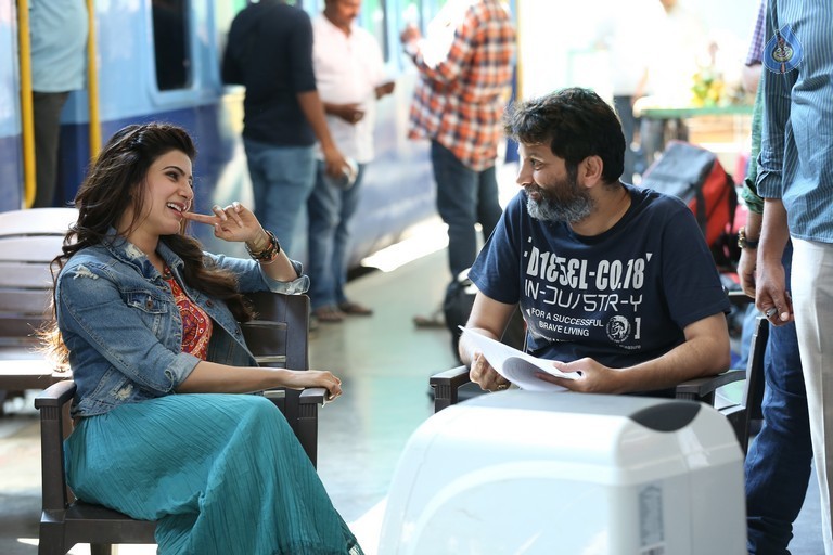 A Aa Movie Latest Posters and Photos - 16 / 57 photos