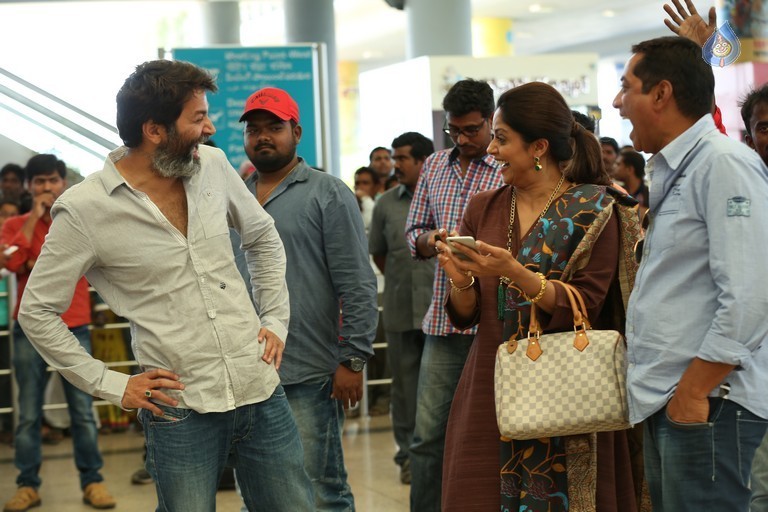 A Aa Movie Latest Posters and Photos - 54 / 57 photos