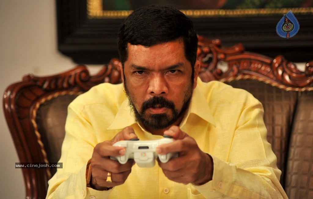 Aa Aiduguru Athade CM Movie Stills - 61 / 126 photos