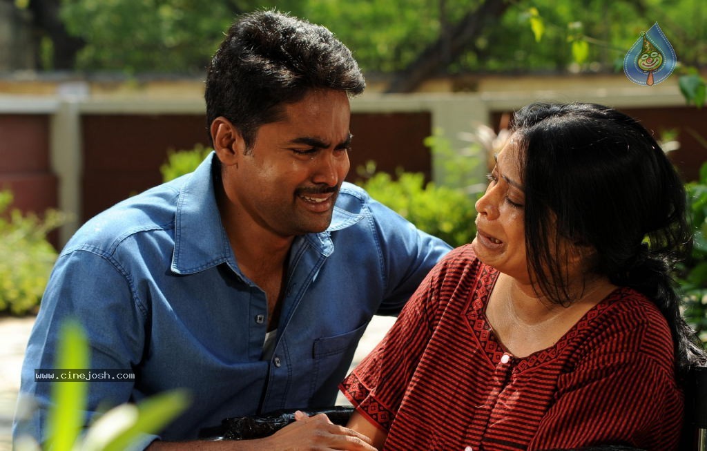 Aa Aiduguru Athade CM Movie Stills - 68 / 126 photos