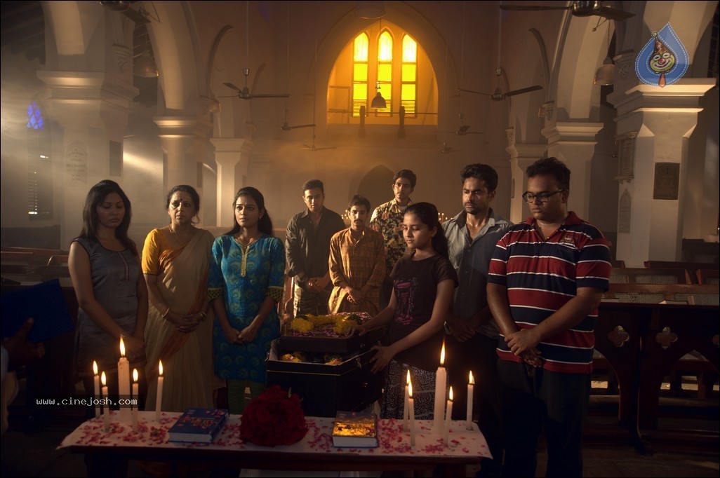 Aa Aiduguru Movie New Stills - 2 / 7 photos