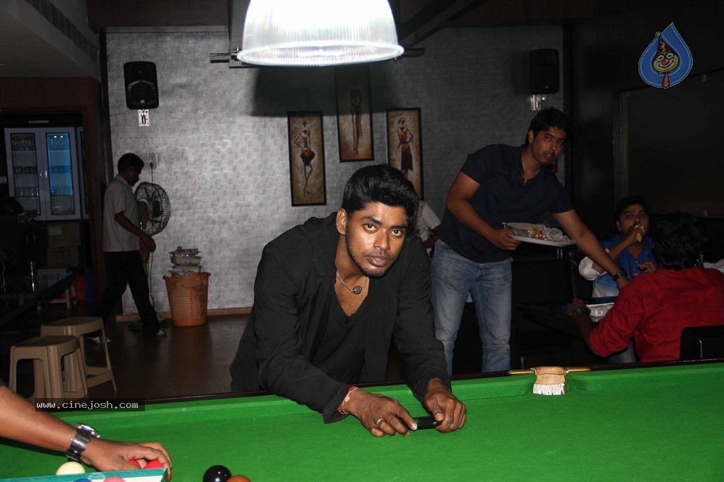 Aaaah Tamil Movie Stills - 37 / 86 photos