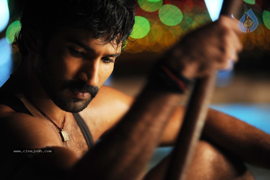 Aadhi Stills in Gundello Godari - 9 / 18 photos