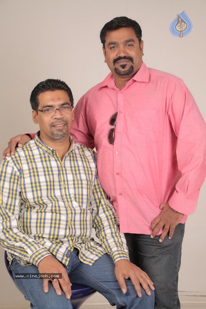 Aadi Pona Aavani Tamil Movie Stills - 14 / 52 photos