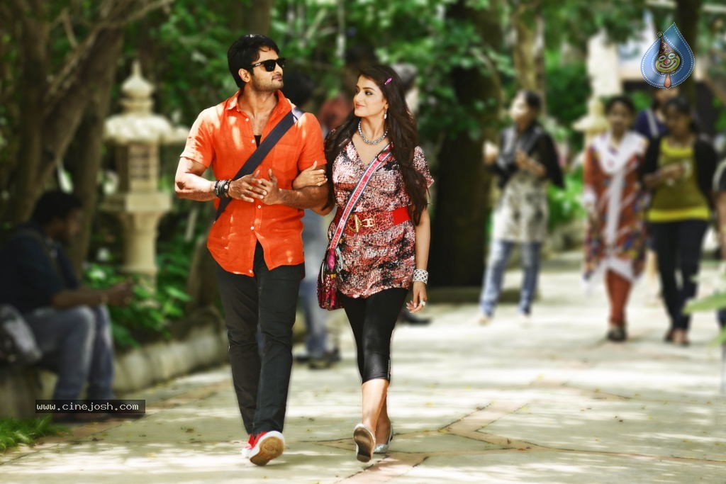 Aadu Magaadra Bujji Photos - 4 / 69 photos