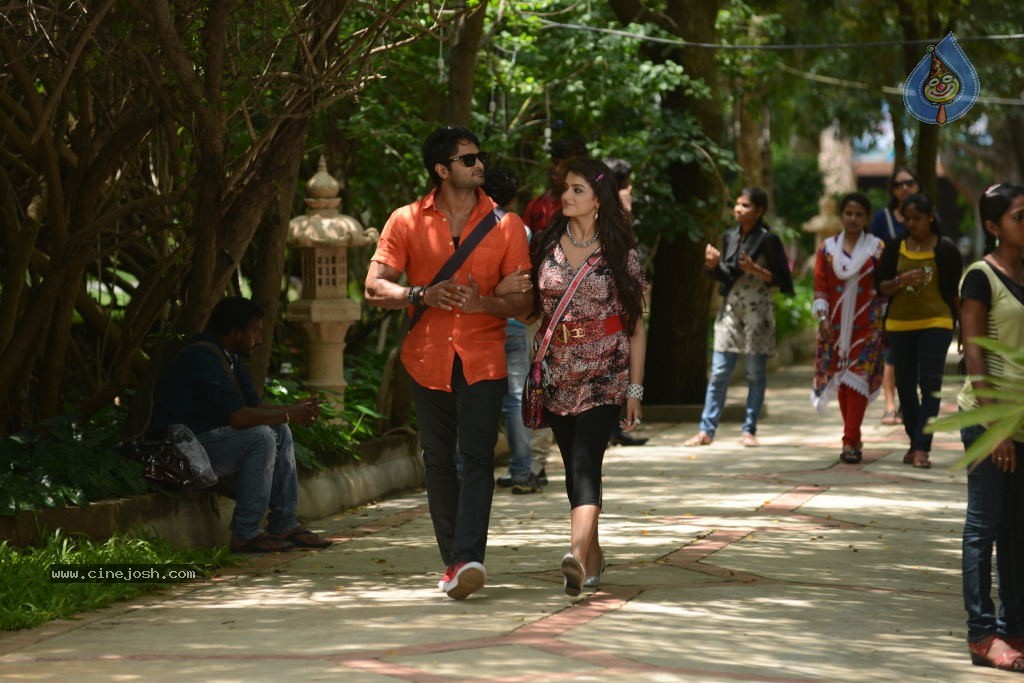 Aadu Magaadra Bujji Photos - 29 / 69 photos