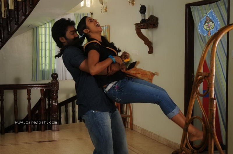 Aadu Puli Movie Stills - 42 / 127 photos