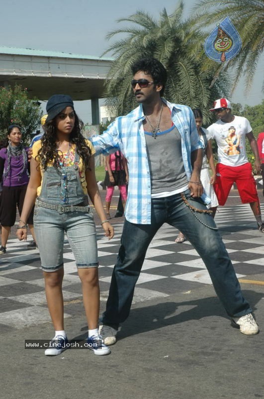 Aadu Puli Movie Stills - 83 / 127 photos