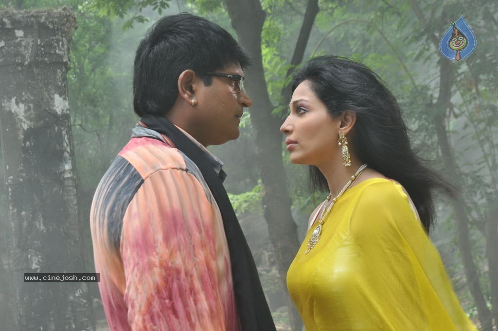 Aakasam Lo Sagam Stills & Wallpapers - 16 / 54 photos