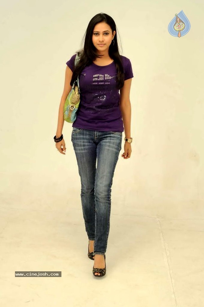 Aakasame Haddu Movie Stills - 16 / 35 photos