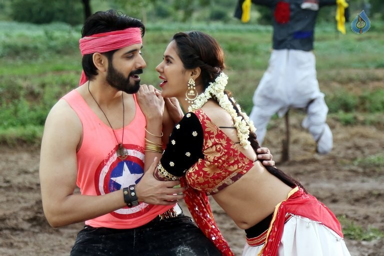Aatadukundam Raa New Photos - 9 / 10 photos