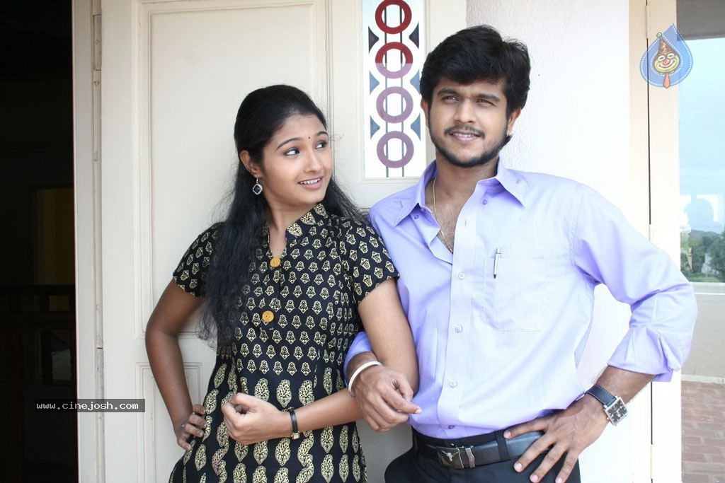 Aayiram Muthangaludan Thenmozhi Tamil Movie Stills - 5 / 47 photos