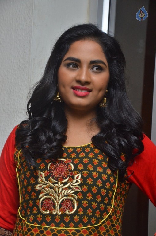 Achamindri Tamil Movie Photos - 22 / 42 photos