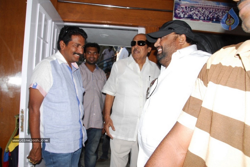 Action 3D Working Stills n Walls - 6 / 42 photos