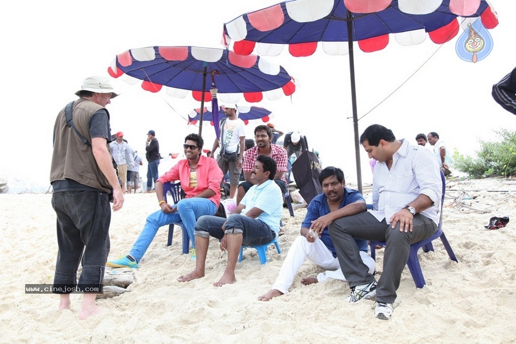 Action 3D Working Stills n Walls - 8 / 42 photos