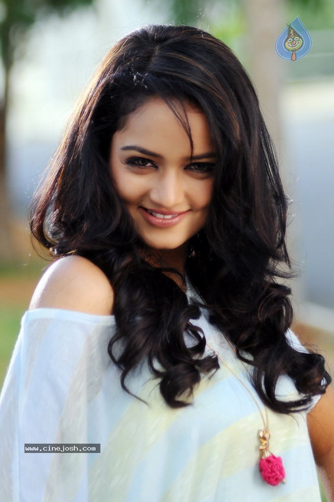Adda Movie New Stills - 5 / 14 photos