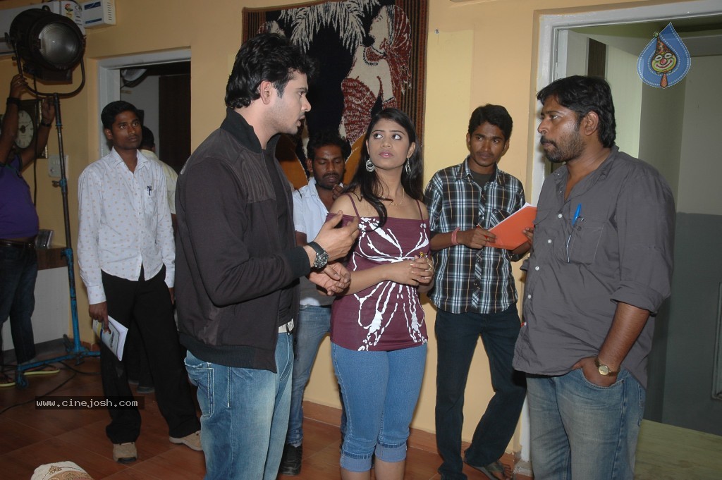 Ade Prema Movie Stills - 8 / 70 photos