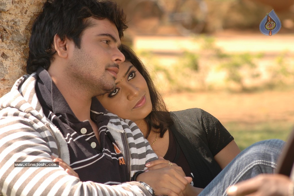 Ade Prema Movie Stills - 31 / 70 photos