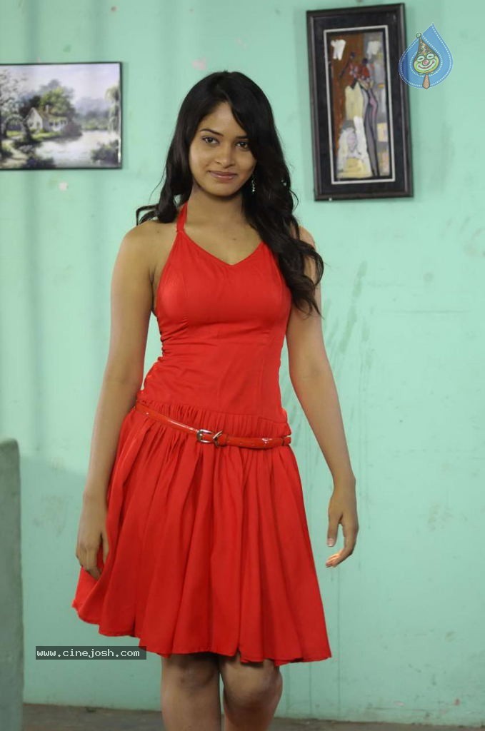 Adhu Vera Idhu Vera Tamil Movie Photos - 16 / 33 photos