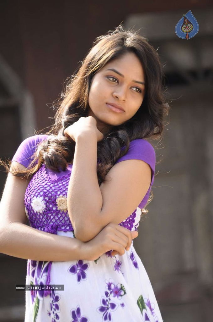 Adhu Vera Idhu Vera Tamil Movie Photos - 31 / 33 photos
