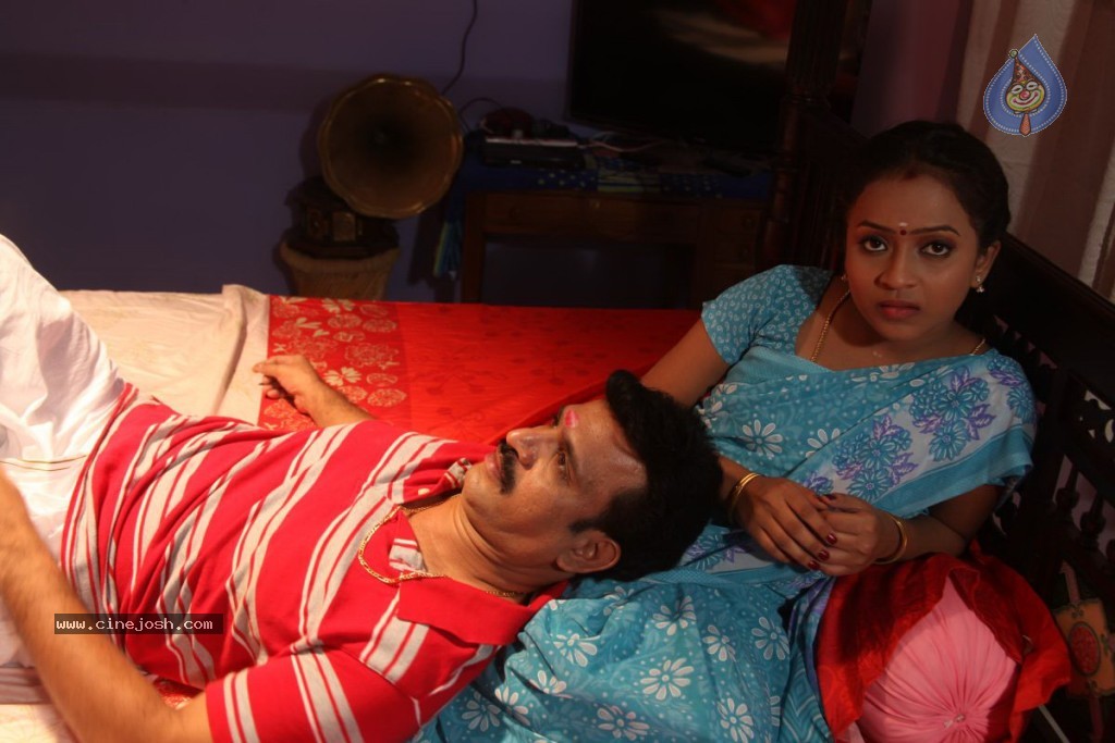 Adiyen Tamil Movie Hot Stills - 14 / 46 photos