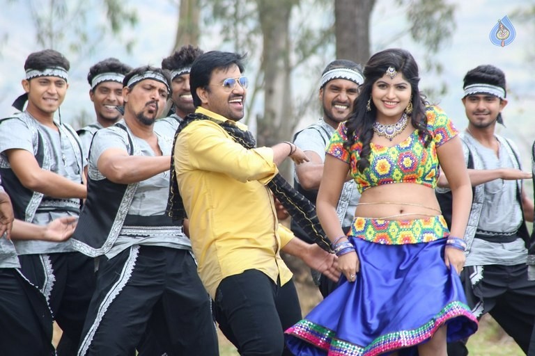 Adra Machan Visilu Tamil Film Photos - 20 / 41 photos