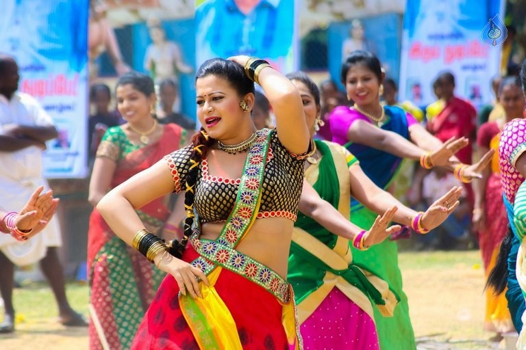 Adra Machan Visilu Tamil Film Photos - 5 / 14 photos