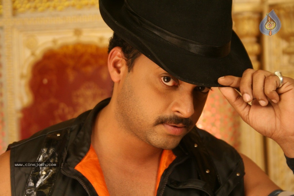 Aggiravva Movie Hot Stills - 46 / 64 photos