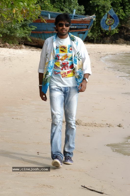 Aha Naa Pellanta Movie New Stills - 9 / 42 photos