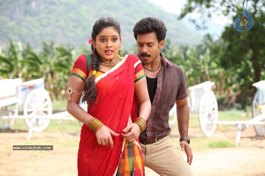 Aindhaam Thalaimurai Sidha Vaidhiya Sigamani Photos - 13 / 27 photos