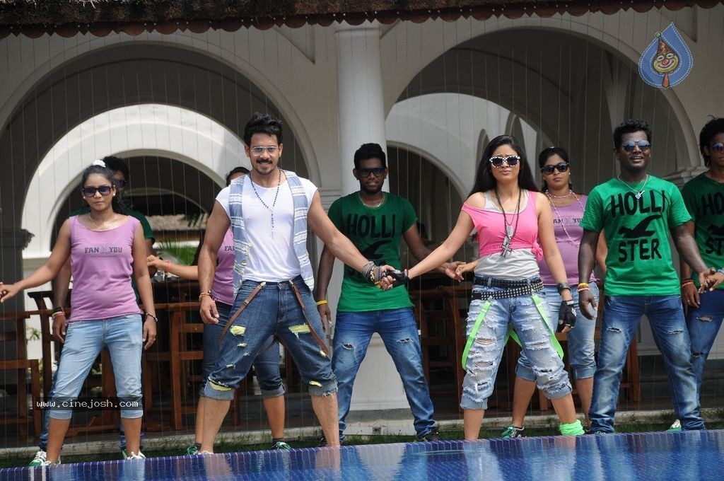 Aintham Thalaimurai Siddha Vaithya Sigamani Stills - 23 / 26 photos