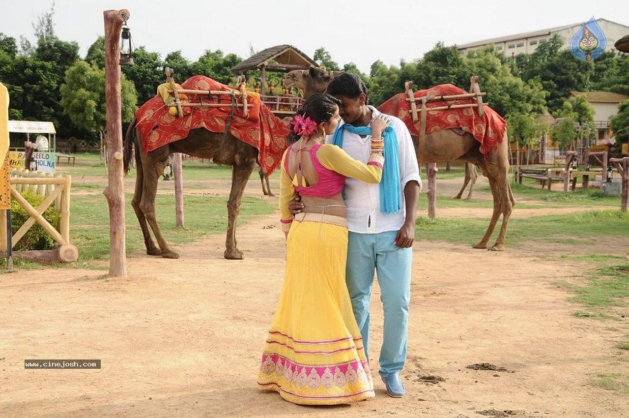 Akshaya's Nanbargal Narpani Mandram Tamil Movie Stills - 16 / 75 photos